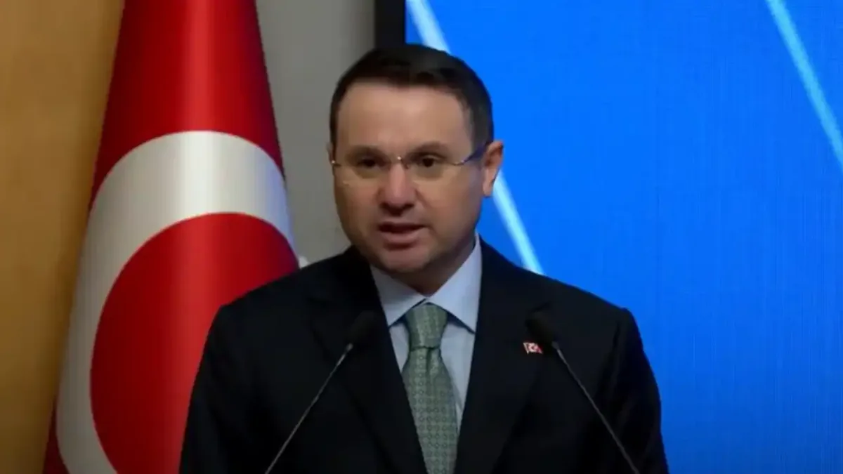 Adalet Bakanı Akın Gürlek, fon soruşturmaları hakkında bilgi veriyor.