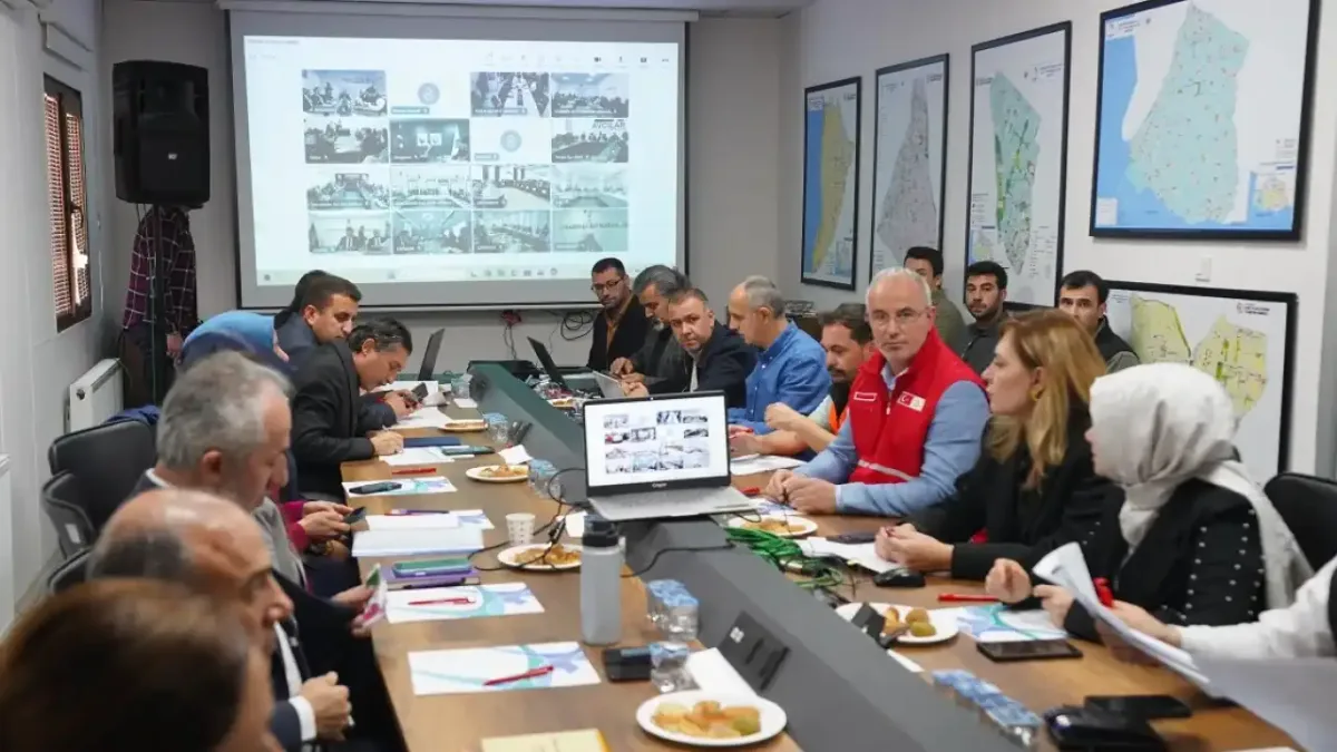 Beylikdüzü'nde gerçekleştirilen afet tatbikatından bir kare.