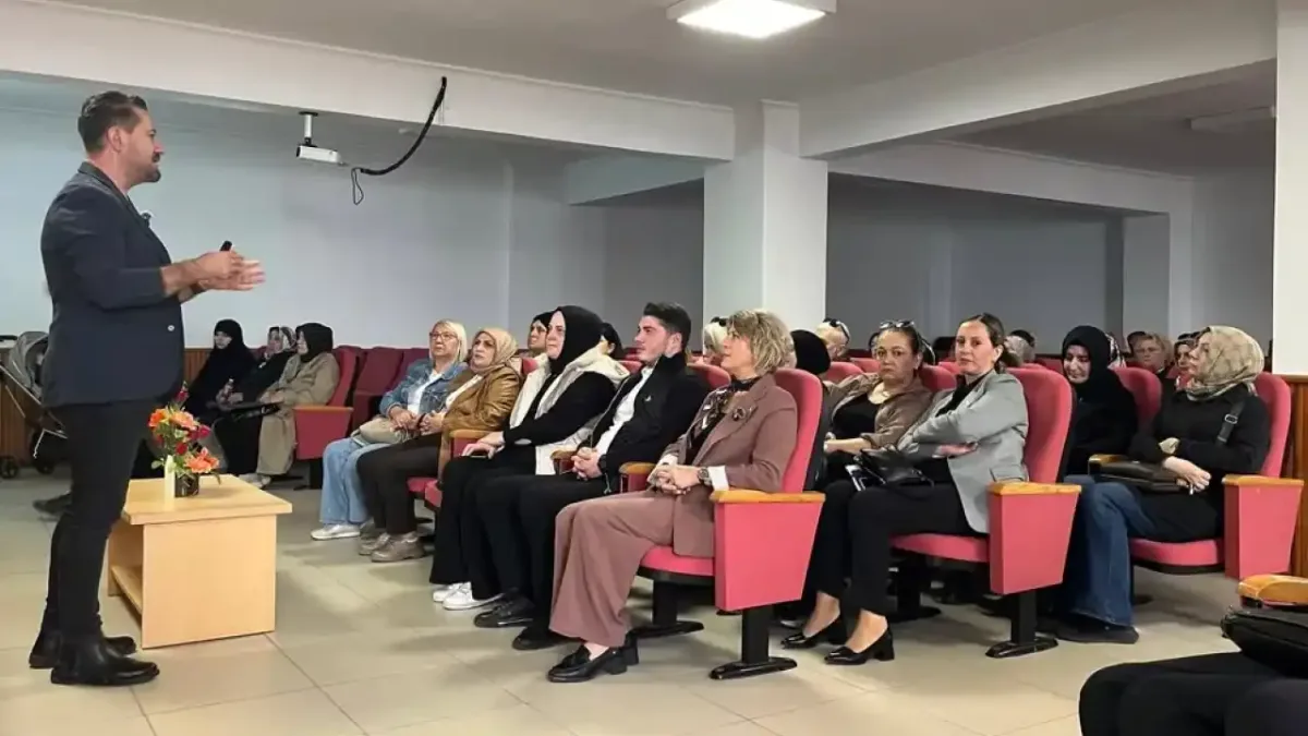 Mudanya'da bağımlılıkla mücadele semineri düzenlendi