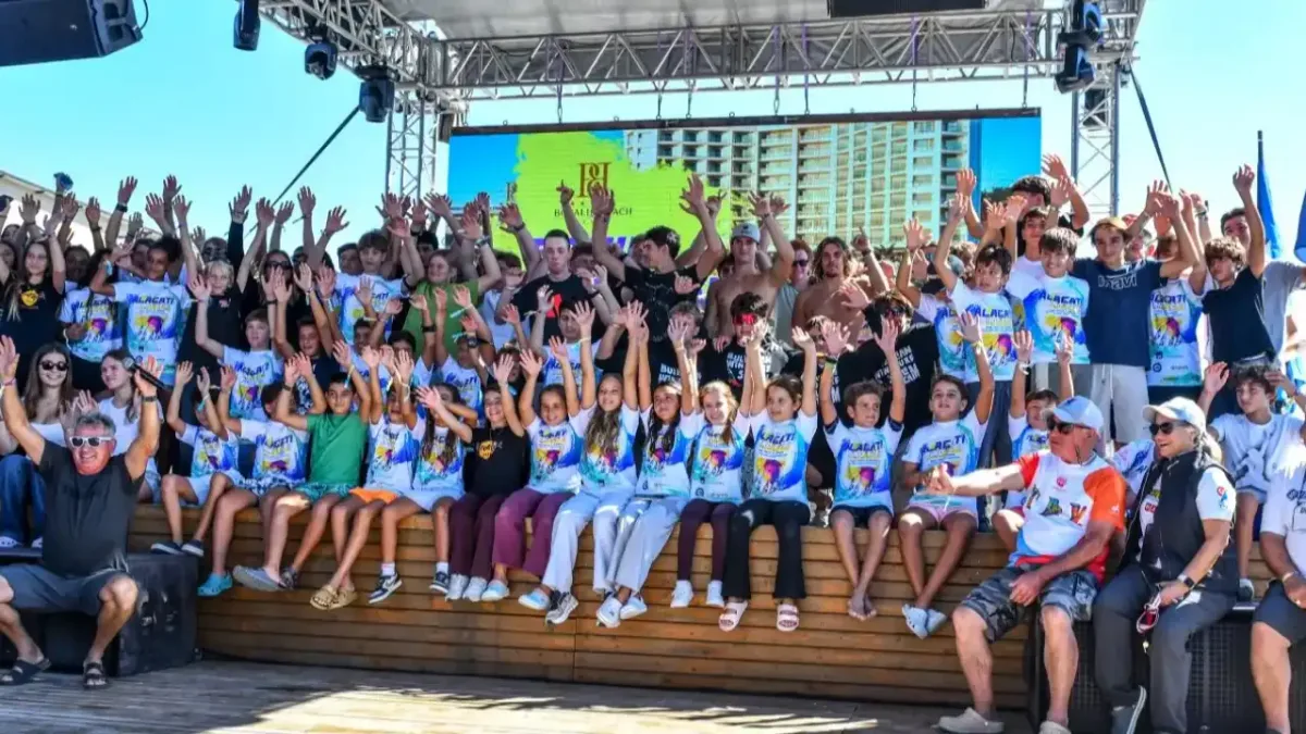 Alaçatı Windfest 2026, 134 sporcuyla start aldı