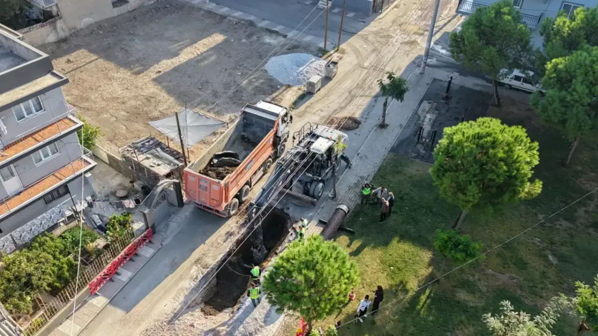 Manisa'da taşkın sorununa kalıcı çözüm için kolektör hattı yenileniyor