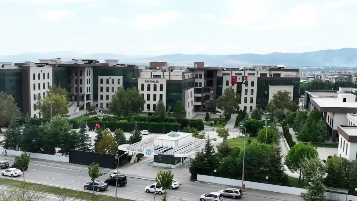 BTÜ, nanoteknoloji uygulamalarını mesleki eğitime kazandırıyor.