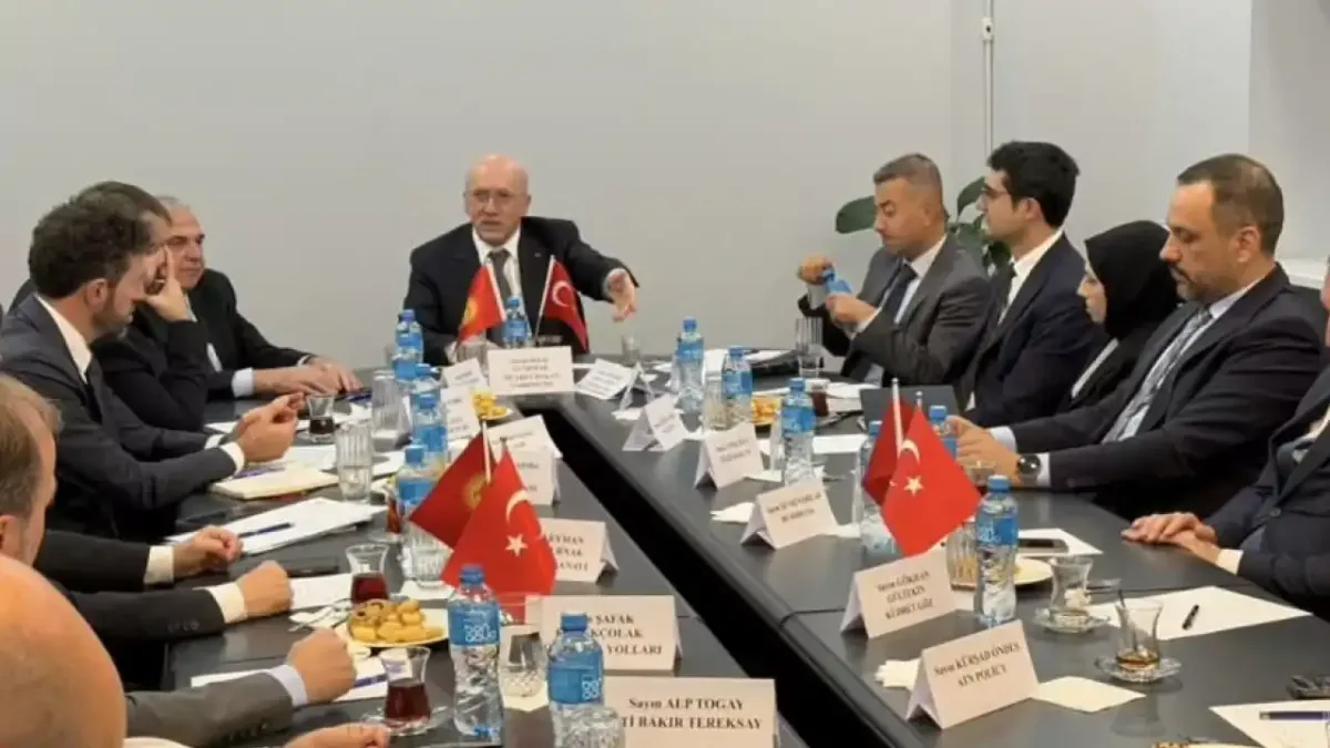 Türkiye'nin e-TIR uygulaması Azerbaycan ile başlıyor.