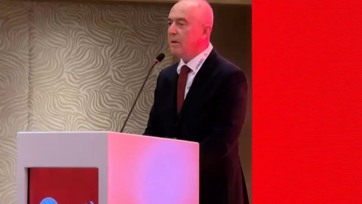 Türkiye Bisiklet Federasyonu Genel Kurulu'nda Emin Müftüoğlu yeniden başkan seçildi.
