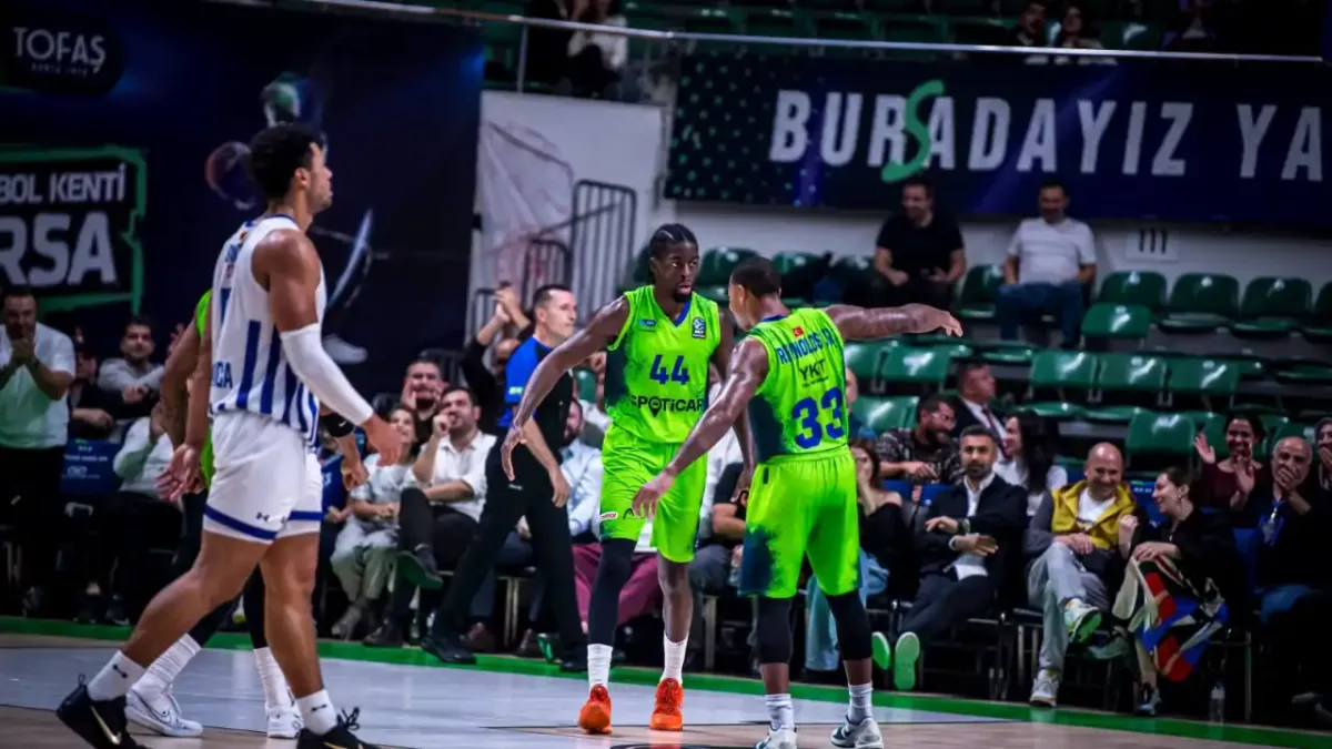 TOFAŞ, Buducnost karşısında galip gelerek Avrupa'daki serisini sürdürdü.