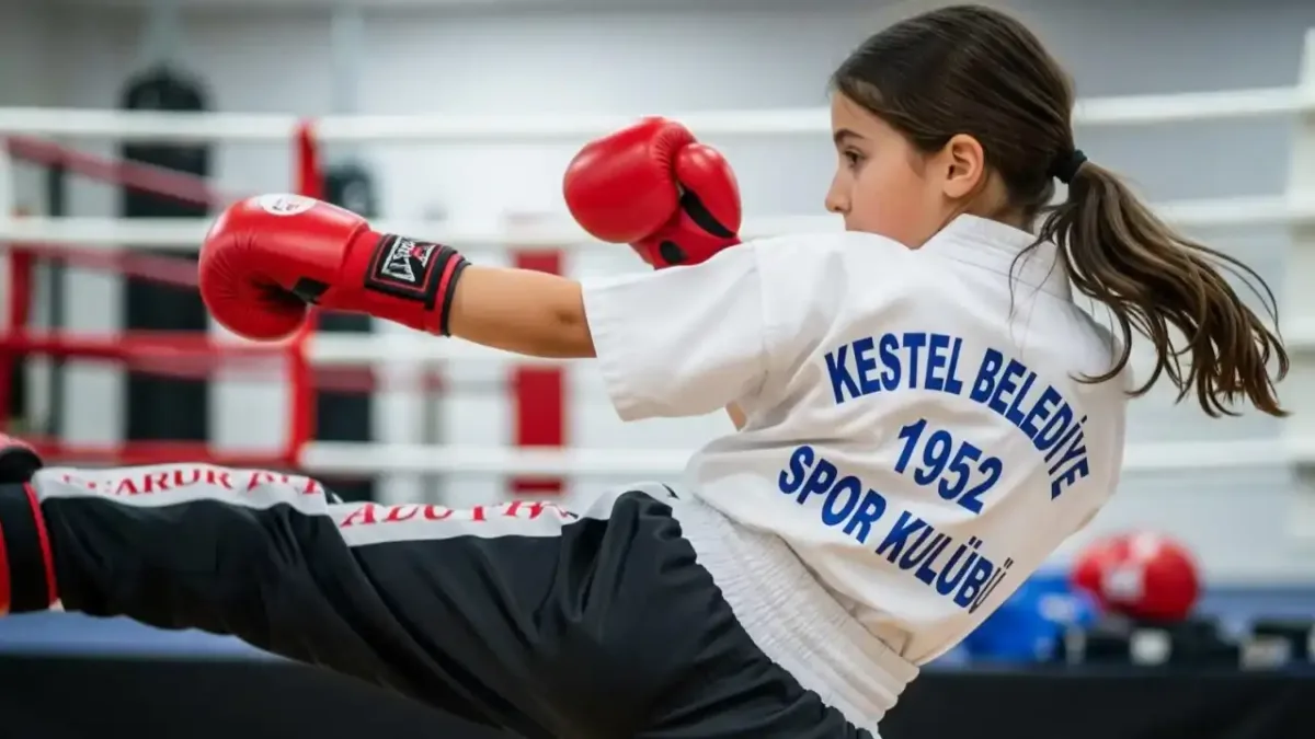 Kestel Kış Spor Okulları'nda eğitim alan çocuklar
