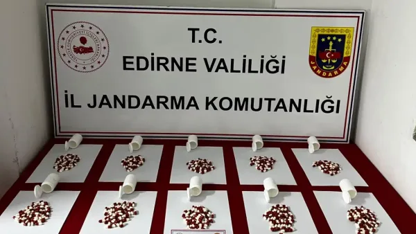 Uzunköprü'de ele geçirilen sentetik haplar.