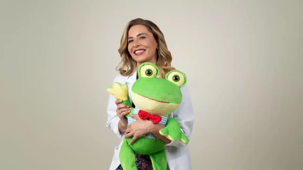Çocuk sağlığı uzmanı Dr. Nil Sarıçiçek, sağlıklı yaşlanmanın temellerinin çocuklukta atıldığını vurguluyor.