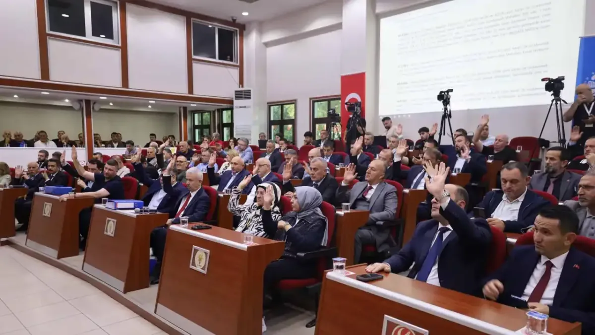 Sakarya'da ulaşımda devrim niteliğinde adım: 153 dolmuş taksiye dönüşüyor