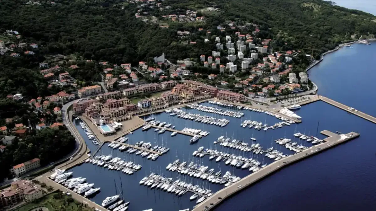 D-Marin'in yeni marinası Porto San Rocco, Trieste Körfezi'nde yer alıyor.