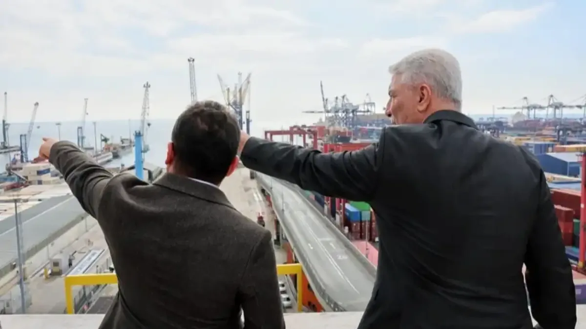 Ambarlı Liman Kompleksi'nde gümrük işlemleri artıyor.