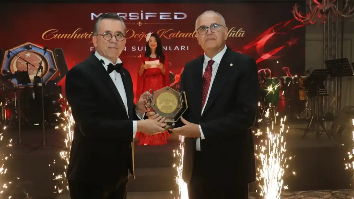 MARSİFED'in Cumhuriyet Balosu'ndan bir kare.