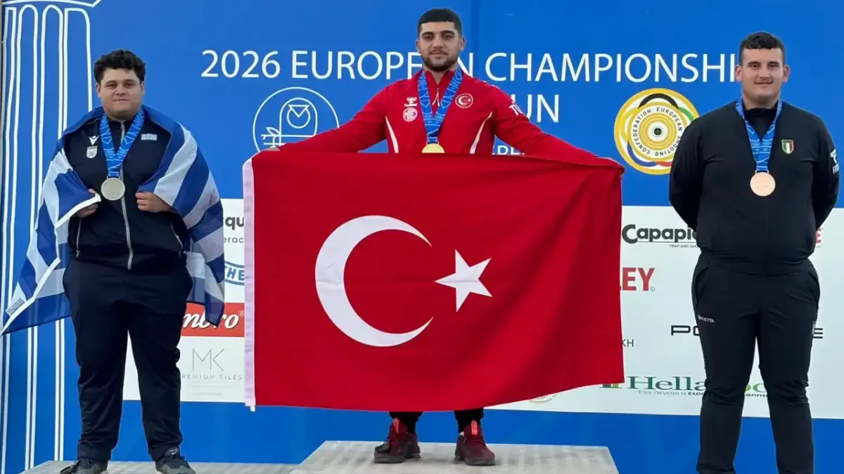 Kağıtsporlu sporcular uluslararası arenada madalya kazandı.