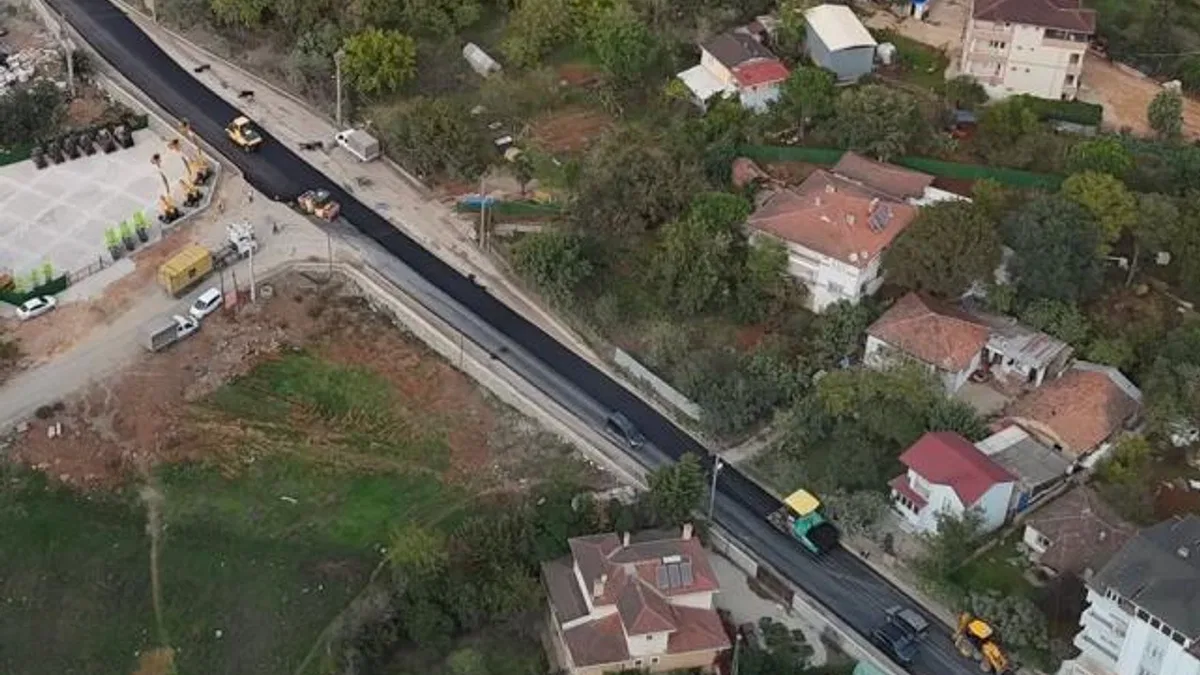 Kocaeli Gebze’de ulaşım için asfalt seferberliği