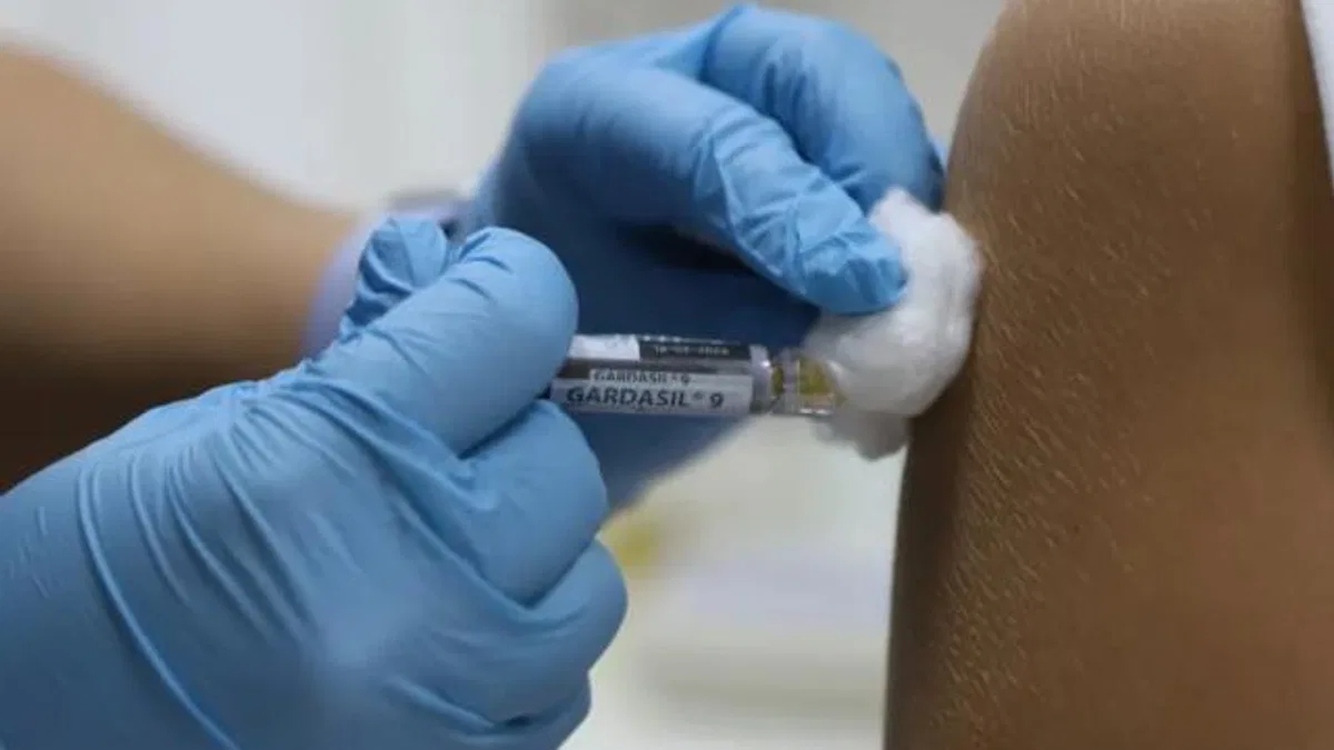 Muğla Büyükşehir’in ücretsiz HPV aşı uygulaması sürüyor