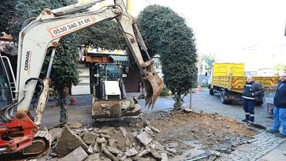 Çarşıda değişim zamanı: Efes Selçuk’ta doğal gaz ve altyapı çalışmaları başladı