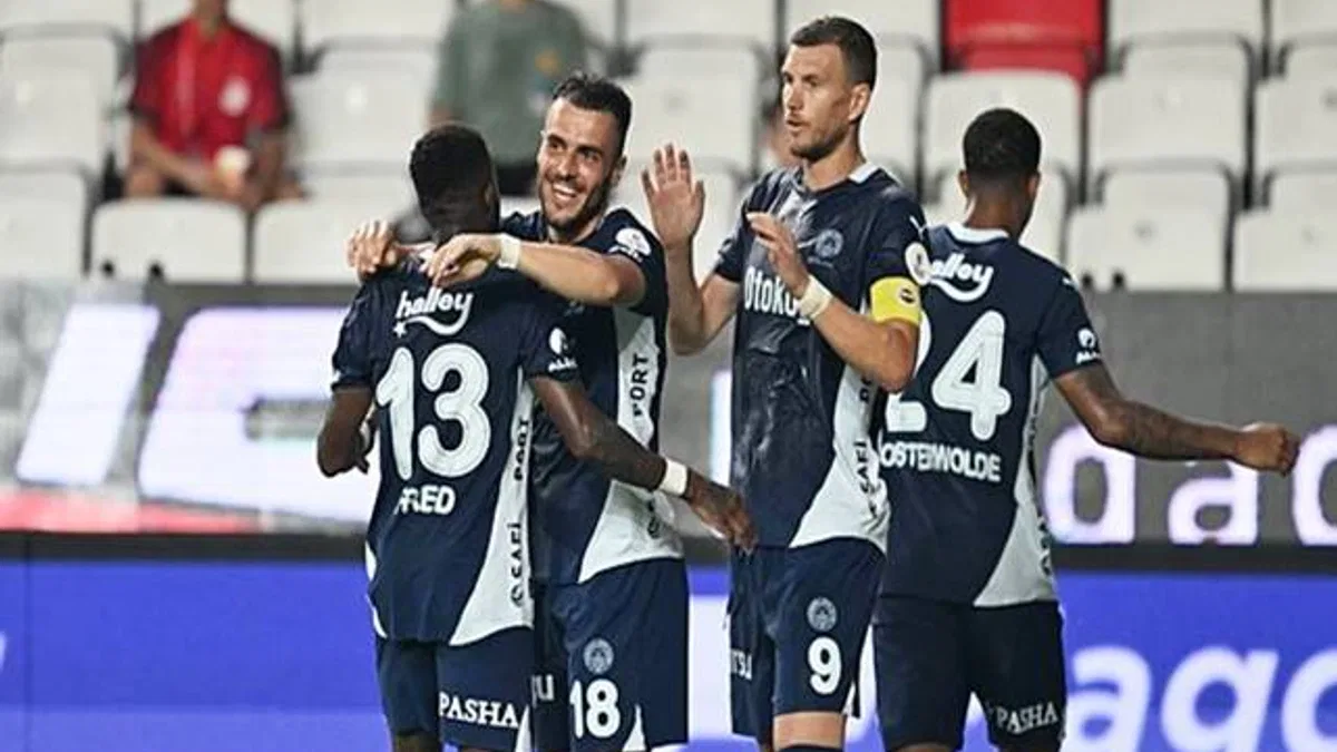 Antalyaspor 0 – 2 Fenerbahçe (Maç Sonucu) Fener Antalya’da hata yapmadı!