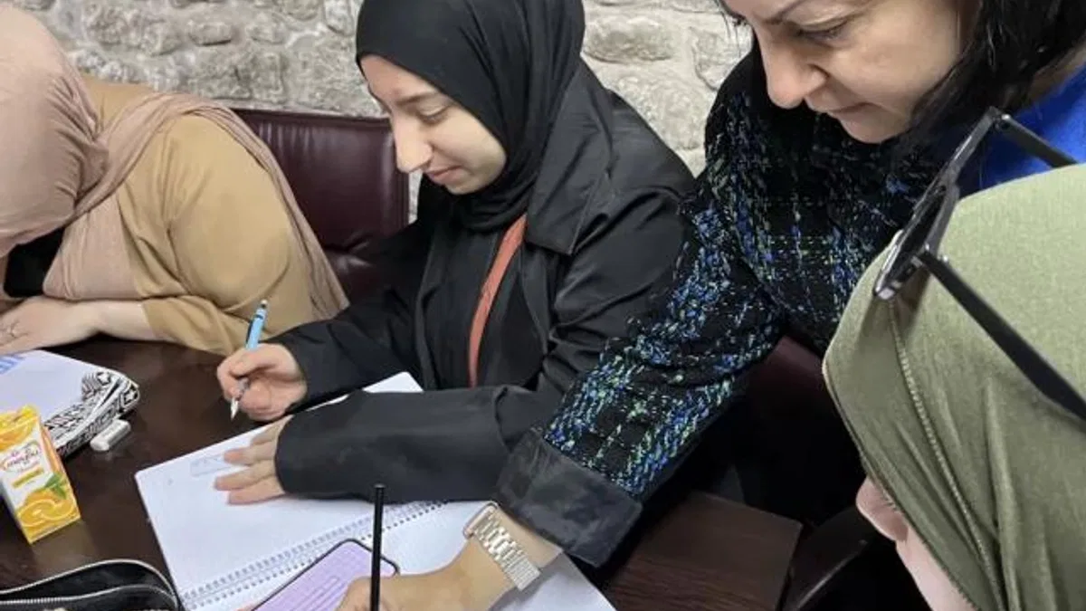 Konya Karatay’da yabancı öğrenciler geleneksel sanatları tanıyor