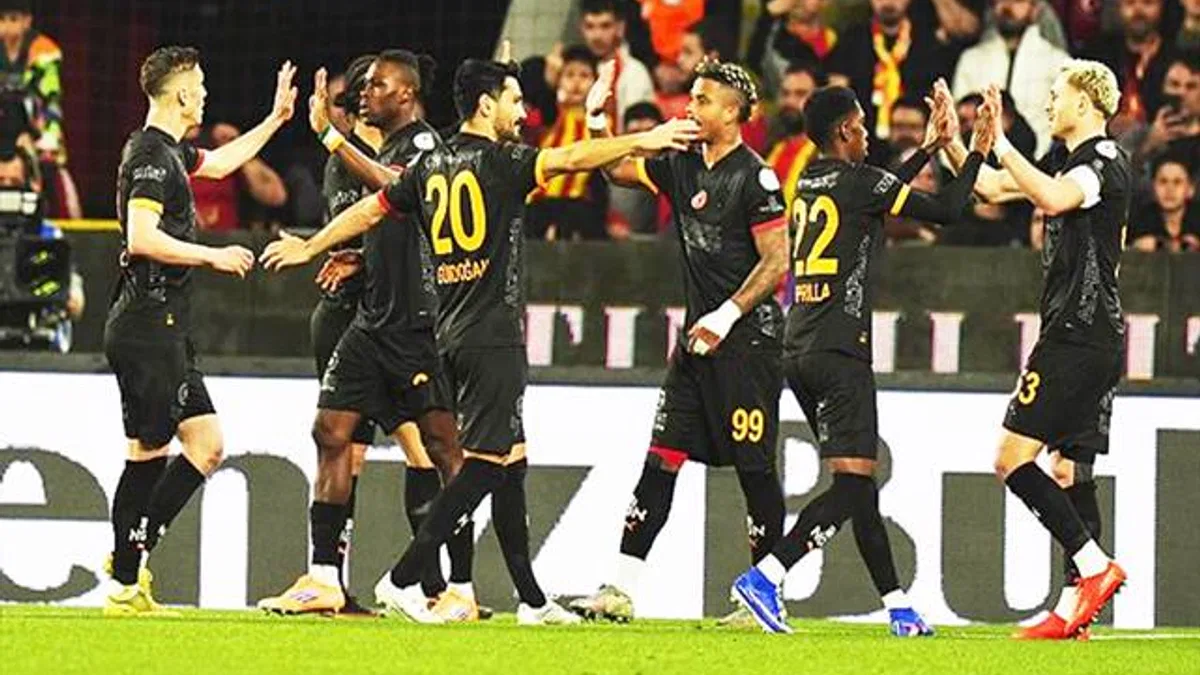 Göztepe 1-3 Galatasaray (Maç Sonucu) Aslan İzmir’de hata yapmadı!