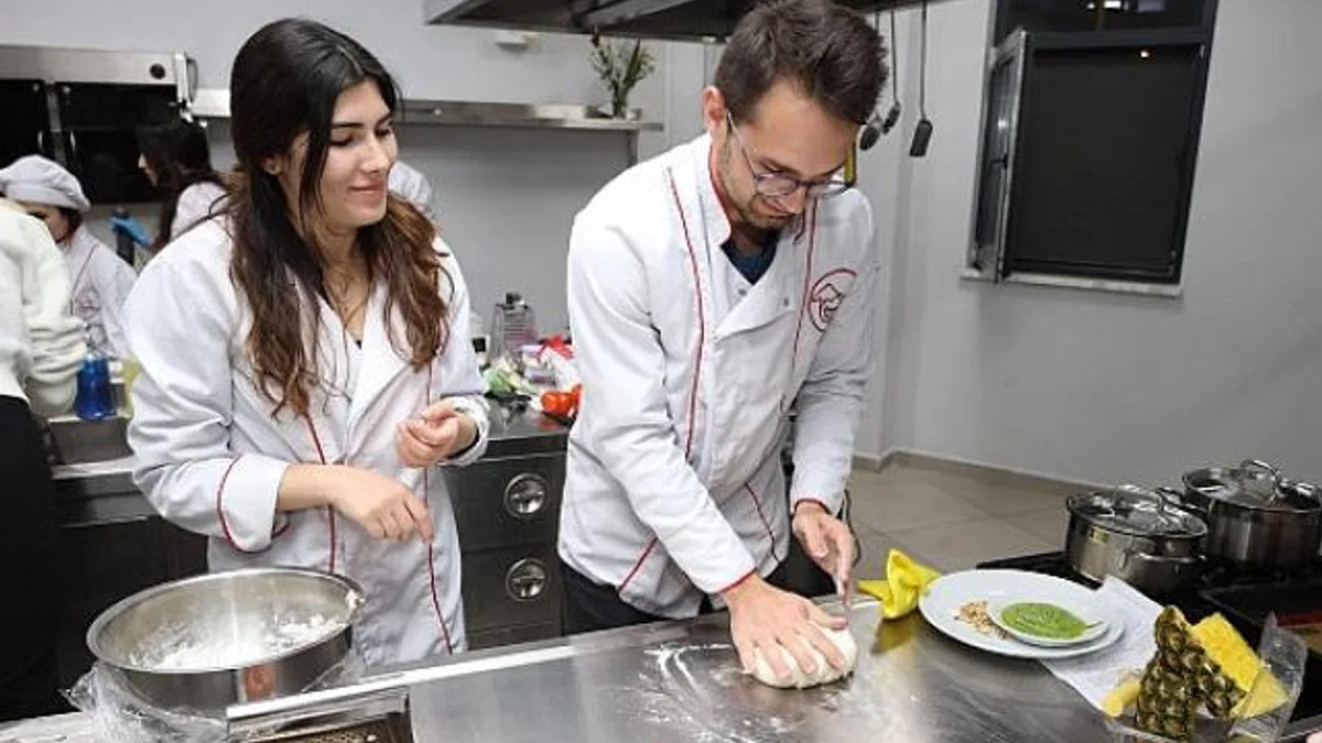 Kocaeli’nin geleceği gençlerle şekilleniyor