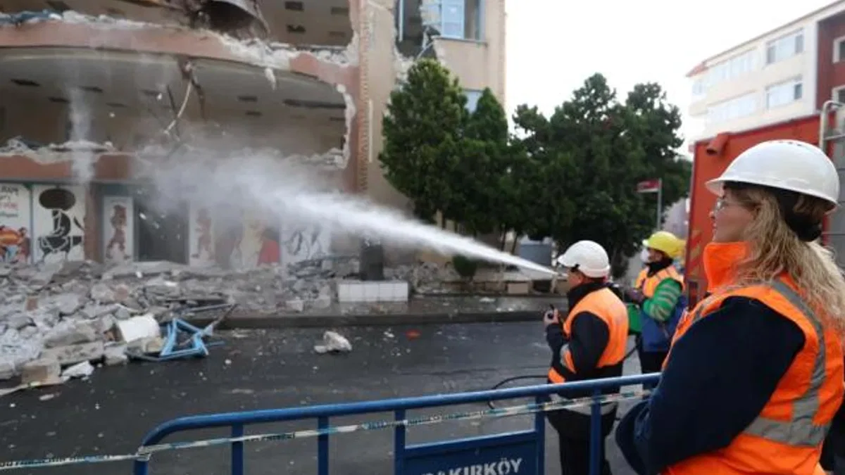 İstanbul Bakırköy depreme karşı güçleniyor