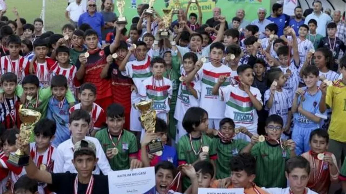 Mersin’de ‘U-11 / U-12 Futbol Şenlik Ligi’ sona erdi