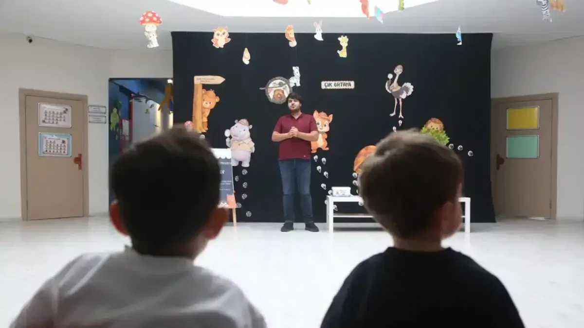 Anaokulu öğrencileri veterinerlik mesleği ve sokak hayvanlarını öğrendi
