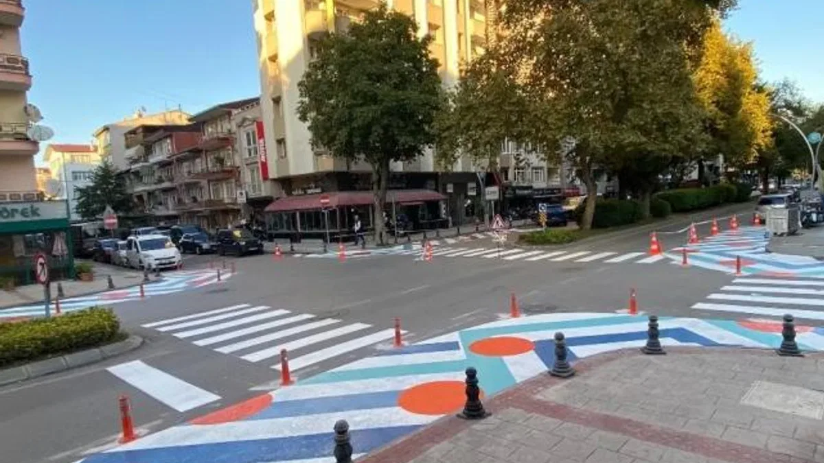 Atatürk Bulvarı’na güvenli okul yolu