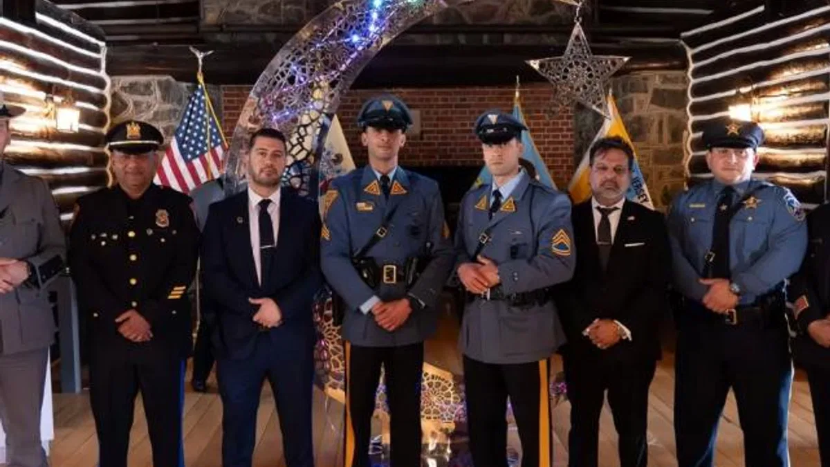 New Jersey Eyalet Polisi, ‘Hilal Aydınlatma Töreni’ne katıldı