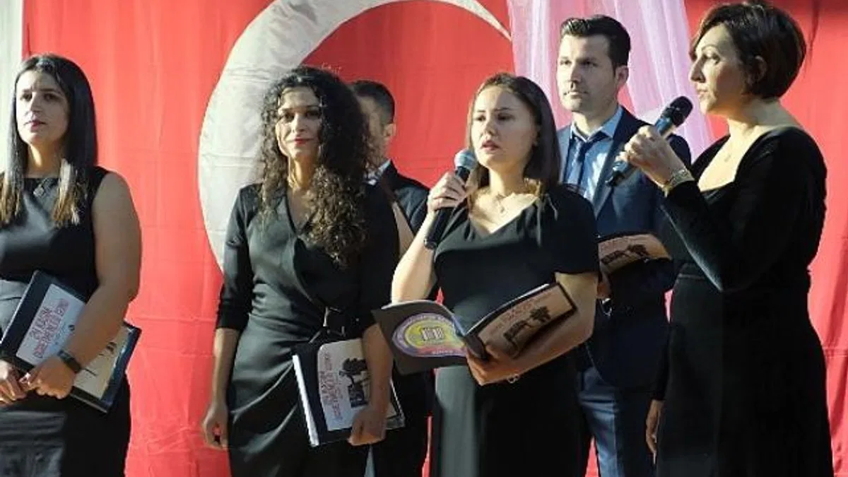 Kemer’de Öğretmenler Günü kutlandı