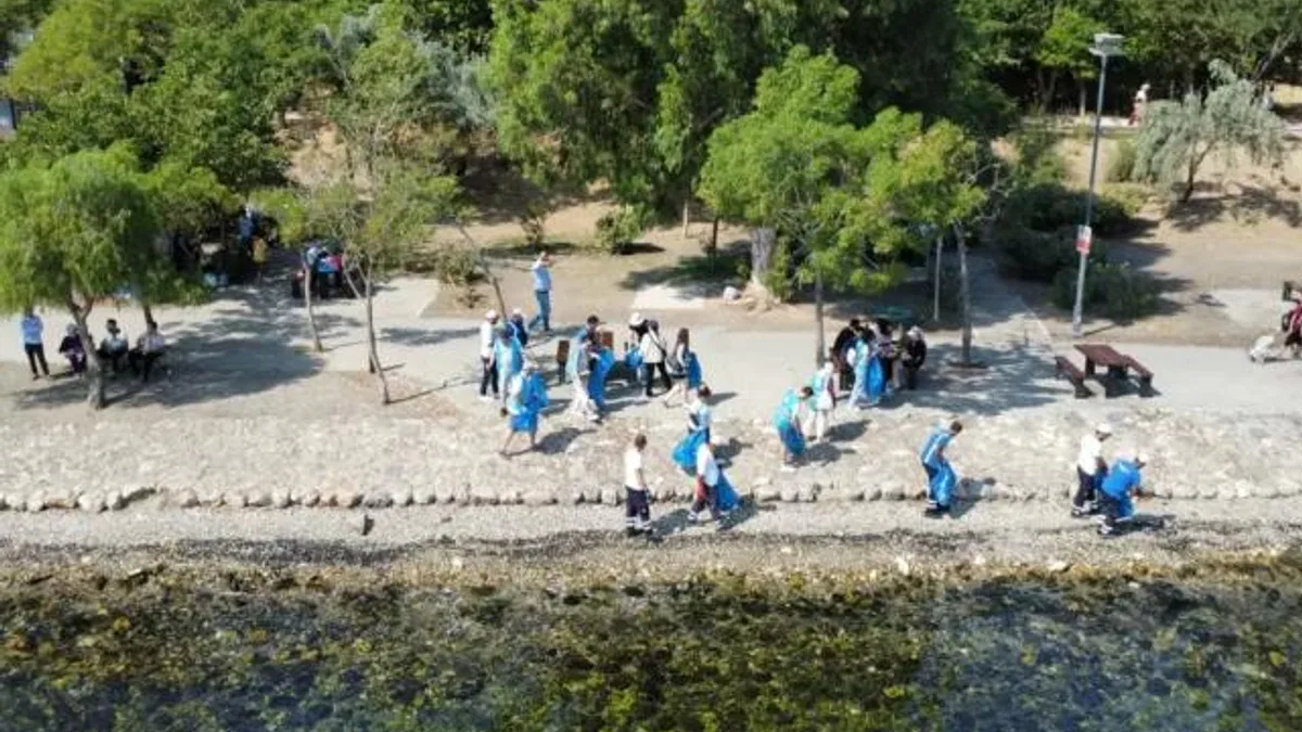 İzmir Çakalburnu Lagünü’nde temizlik seferberliği