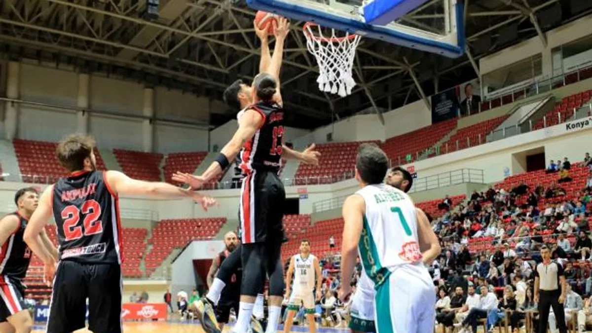 Karatay Belediyespor A Takımı play-offlarda