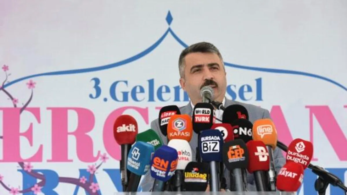 Yıldırım’da Erguvan Bayramı kutlandı