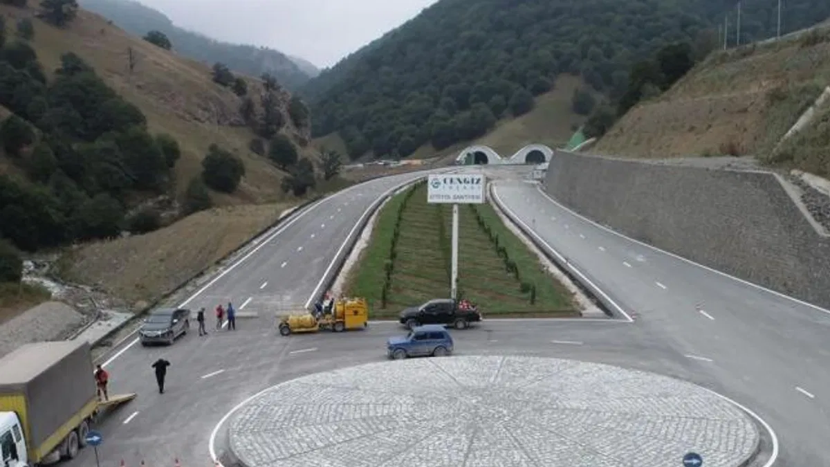 Azerbaycan Murovdağ Tüneli’nde ilk ışık göründü