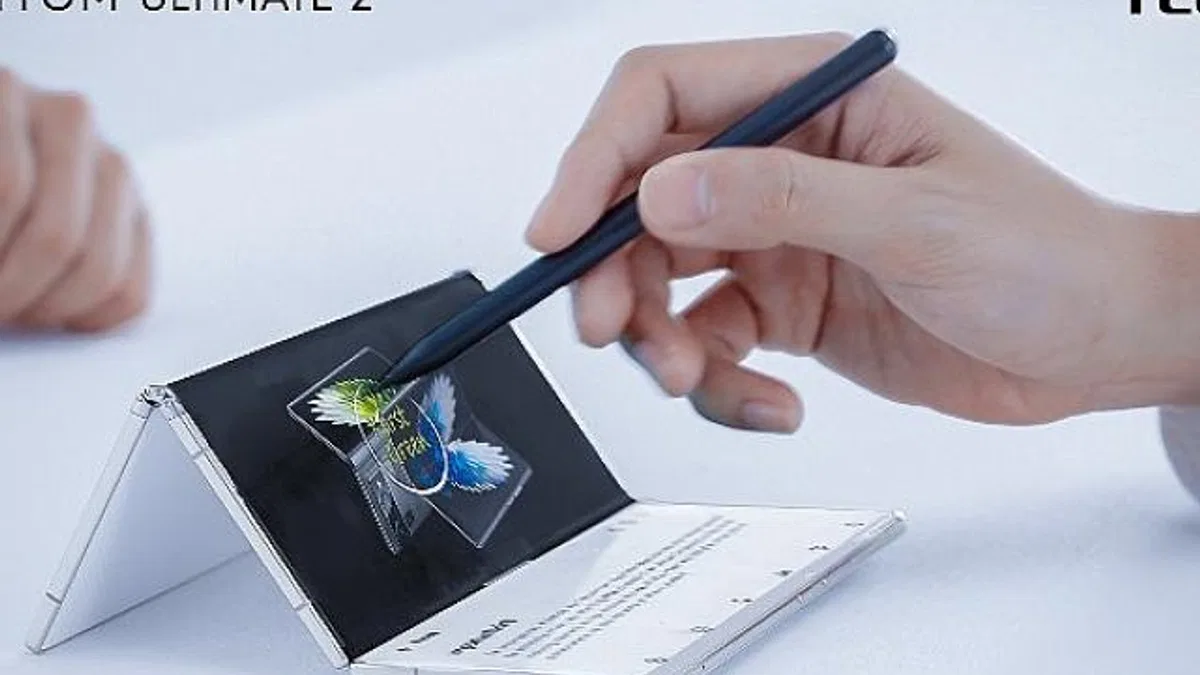 TECNO’dan Üç Katlamalı Yeni Konsept Telefon: TECNO PHANTOM ULTIMATE 2