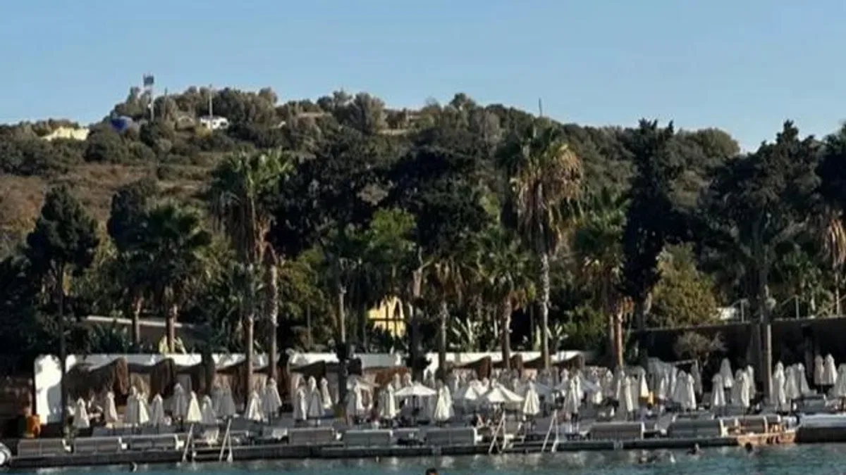 Eylül ayı geldi Çeşme beachleri boş kaldı!