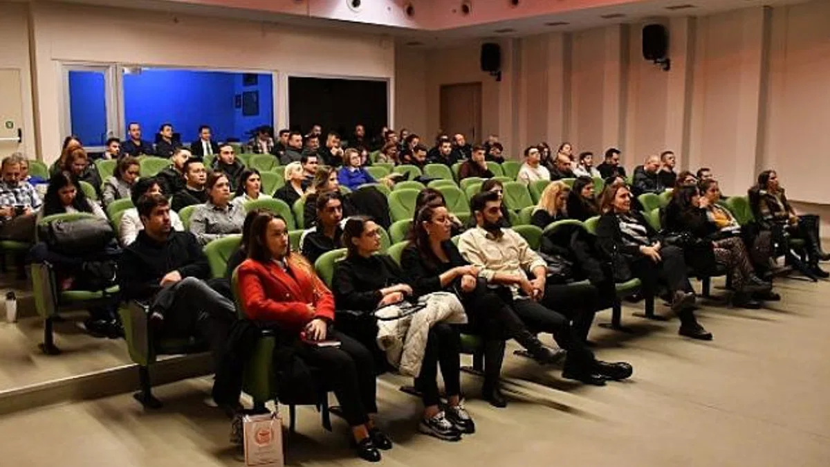 Büyükşehir’den Personellere Etkili İletişim Eğitimi