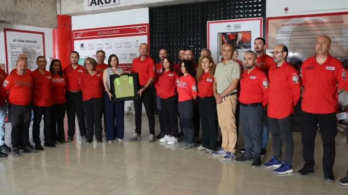 Başkan Kınay’dan AKUT İzmir ekibine taziye ziyareti