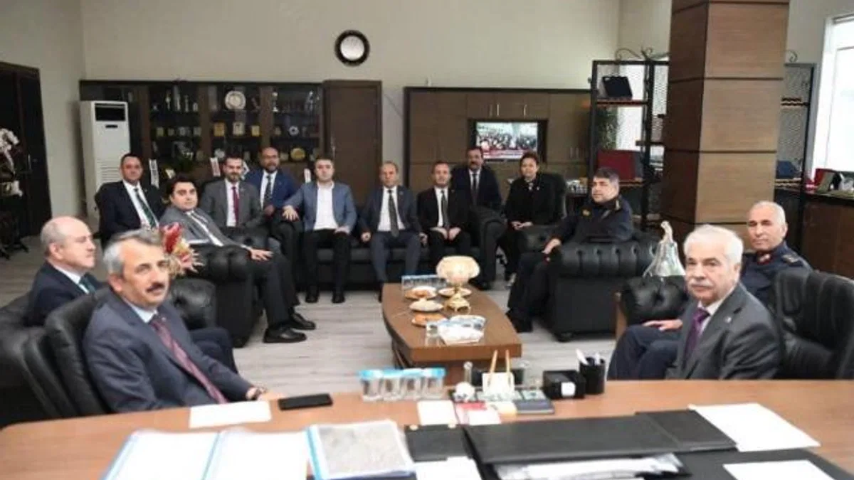 Vali Sezer’den Başkan Mehmet Özcan’a hayırlı olsun ziyareti