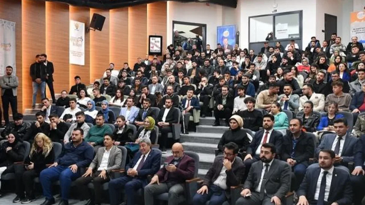 Kayserili gençlerle ‘gelecek’ buluşması
