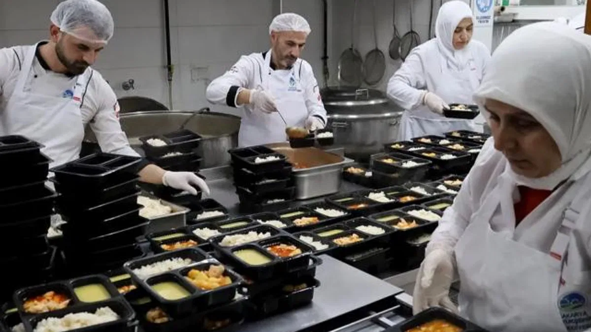 Sakarya Büyükşehir bayramın bereketini ihtiyaç sahiplerinin sofrasına ulaştıracak