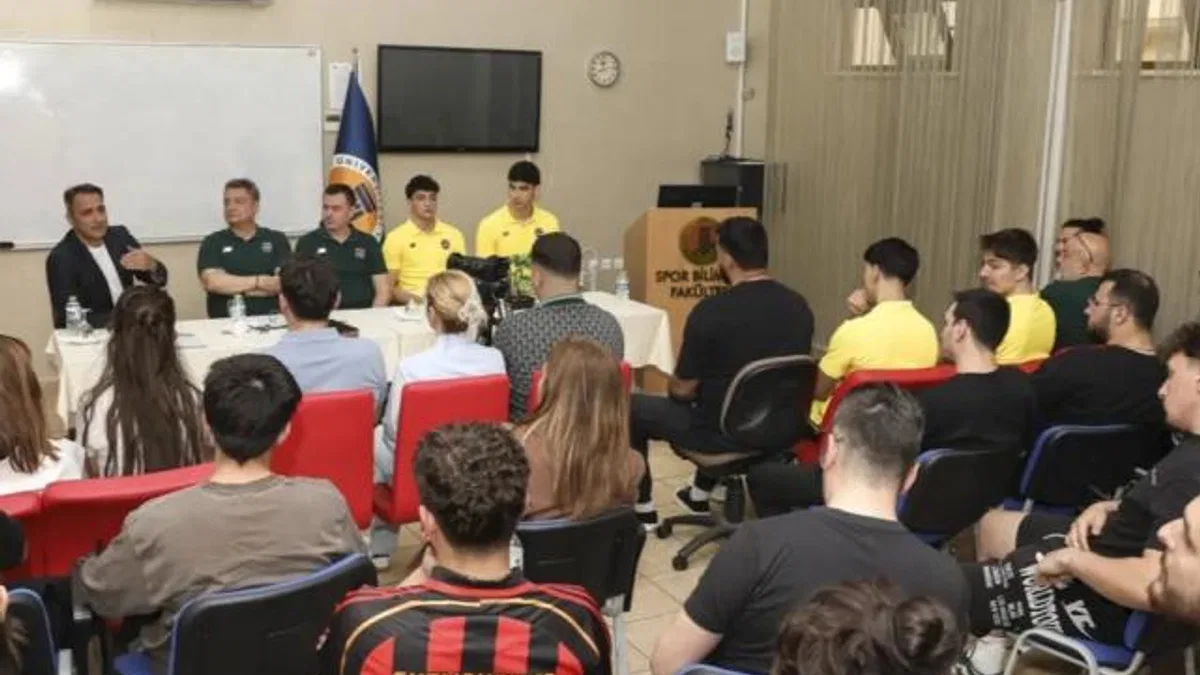 Mersin Üniversitesi’nde basketbol altyapısı konuşuldu