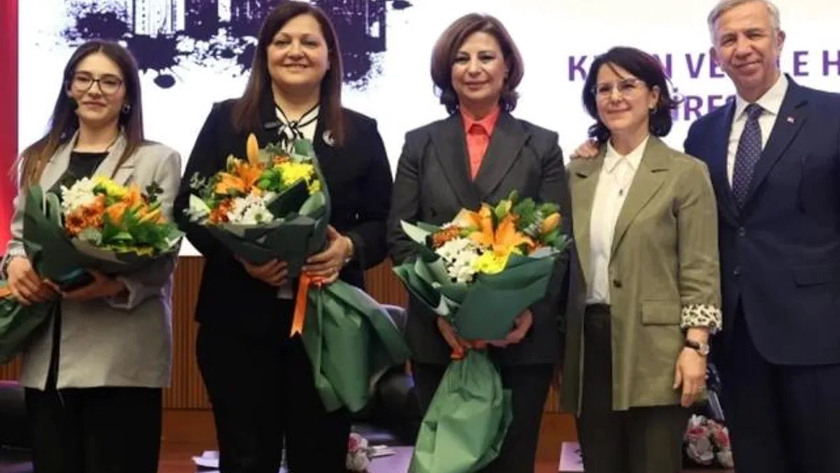 Başkan Ünlüce Ankara’da gençlerle buluştu