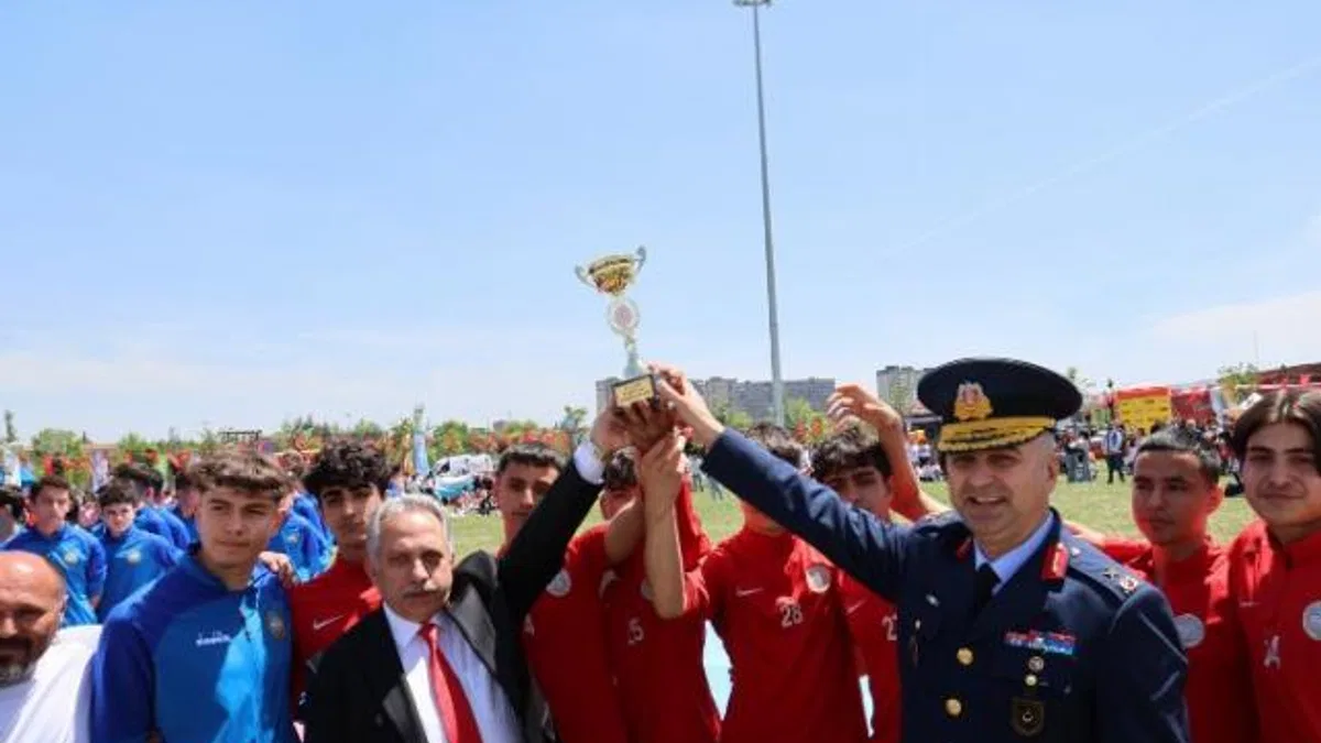 Sporcu fabrikası değil şampiyonluk fabrikası Talasgücü