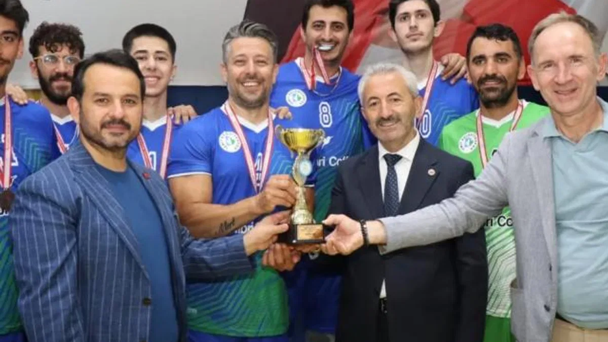 İzmit’in ‘en baba’ları bu turnuvada belli oldu