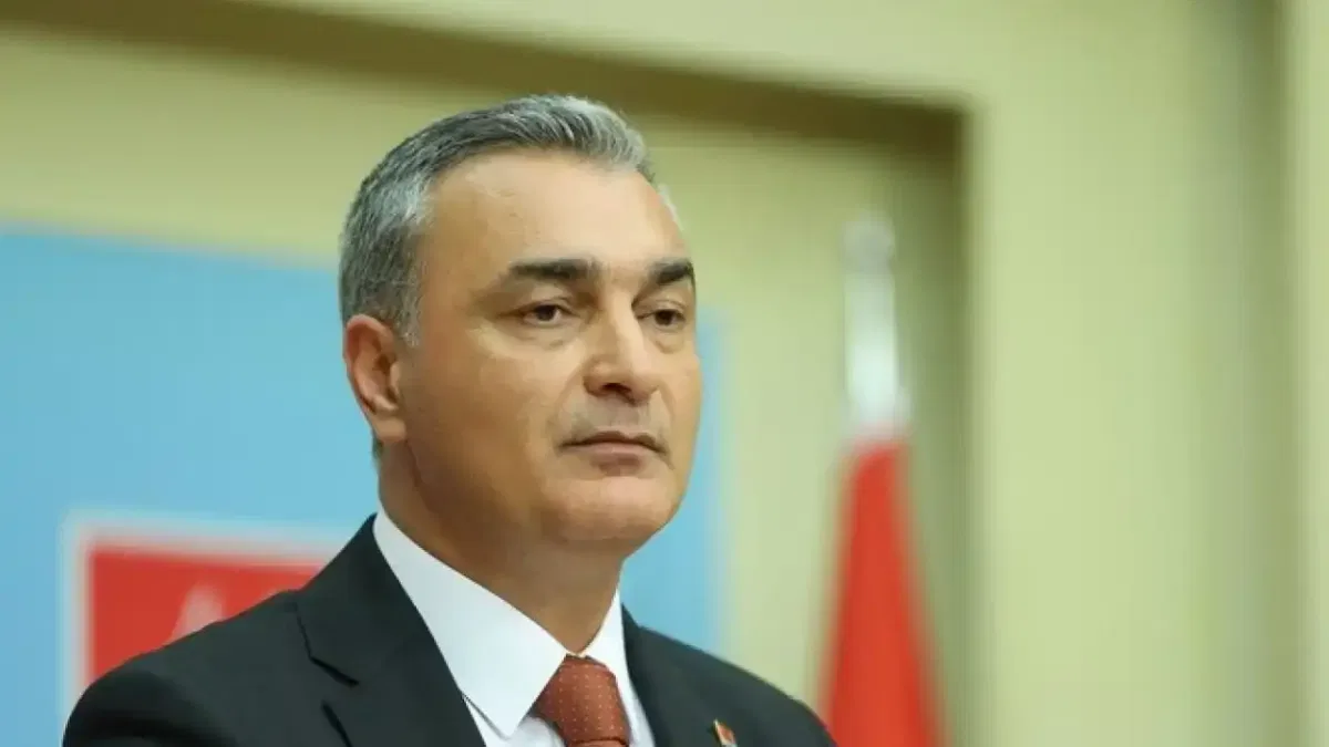 Seçilmiş belediye başkanlarına yönelik gözaltı kararları hukukun eşitliği ilkesini zedeliyor