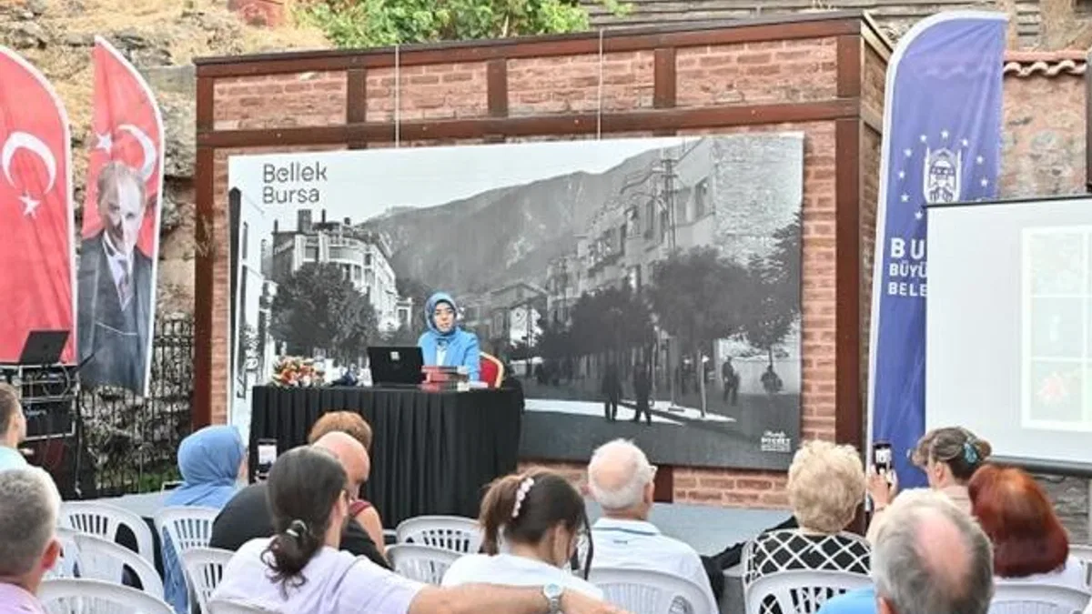 Bursa’da ‘Kent Tarihi Söyleşileri’nin son konuğu Ayşe Özkan emanet oldu