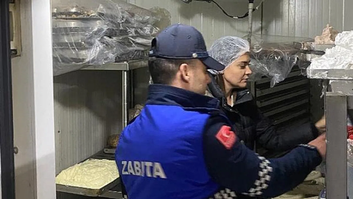 Efes Selçuk Belediyesi Zabıta Müdürlüğü Yeni Yıl Öncesi Denetimlerini Sıklaştırdı