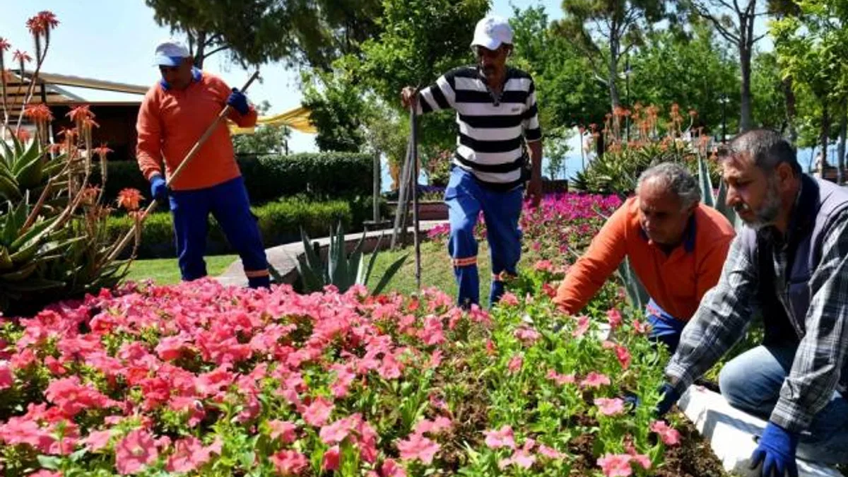 Antalya Muratpaşa’nın renkli emeği