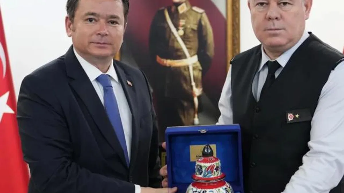 Erkan Aydın, Bursa İl Jandarma Komutanı Tuğgeneral İdris Tataroğlu’nu ziyaret etti